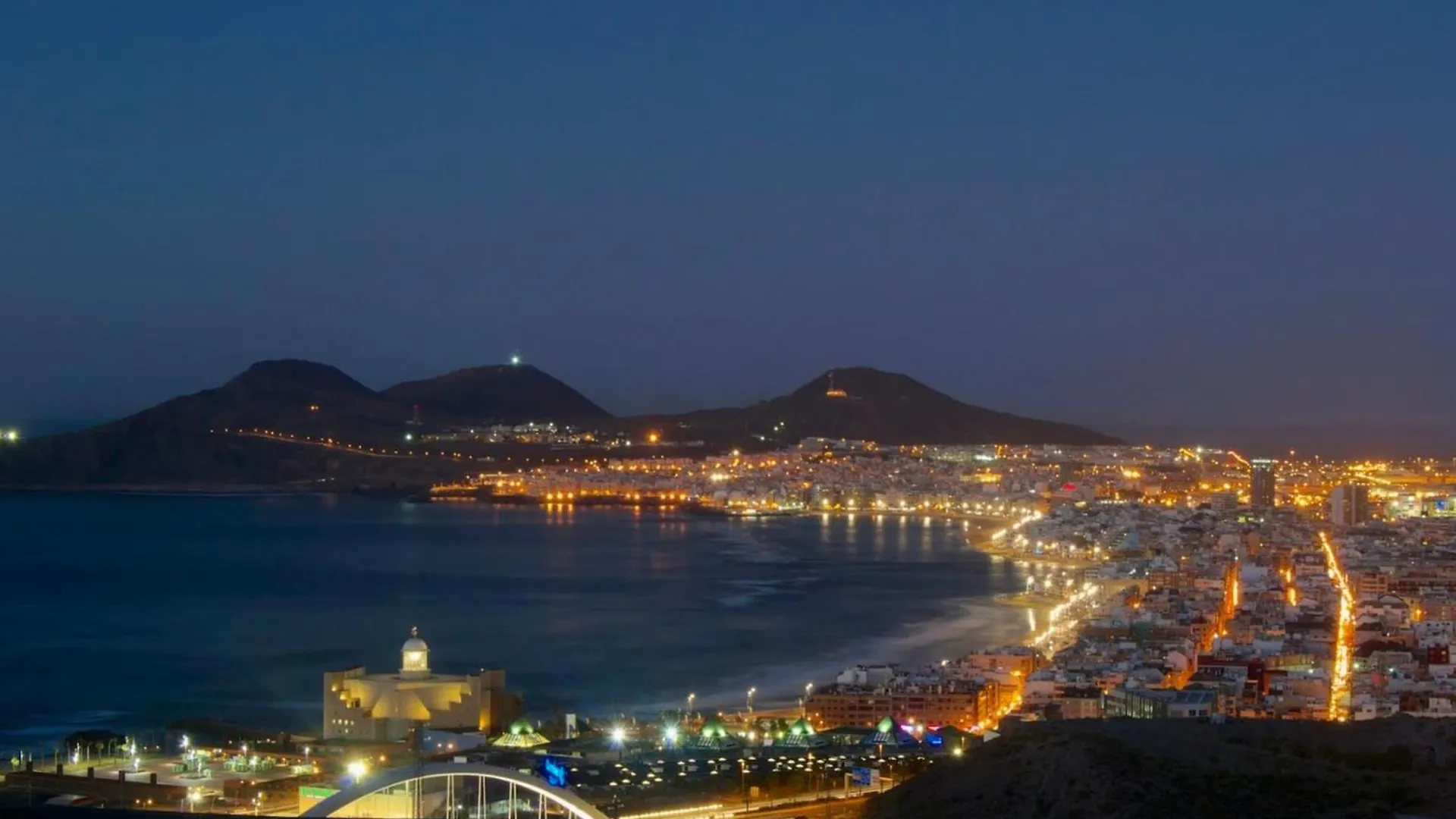 Designer Studio Apartment 100M From The Beach Las Palmas de Gran Canaria Spain